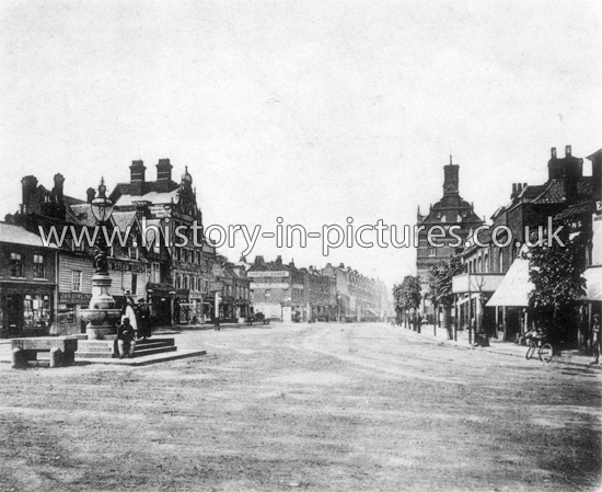 Town & Palace Parade, Enfield, Middlesex. c.1900's